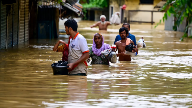 মৃত্যু বেড়ে ৫২, ক্ষতিগ্রস্ত ৫৪ লাখের বেশি মানুষ