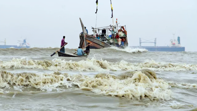 সাগরে লঘুচাপের সৃষ্টি, ঘূর্ণিঝড়ে রুপ নেওয়ার আভাস