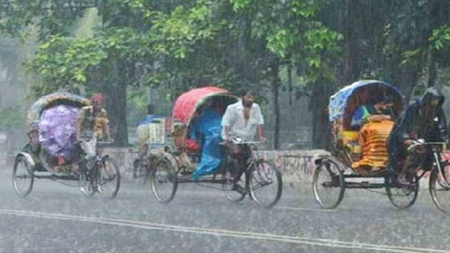 সারাদেশে আরও ১০ দিন ভারি বর্ষণের পূর্বাভাস